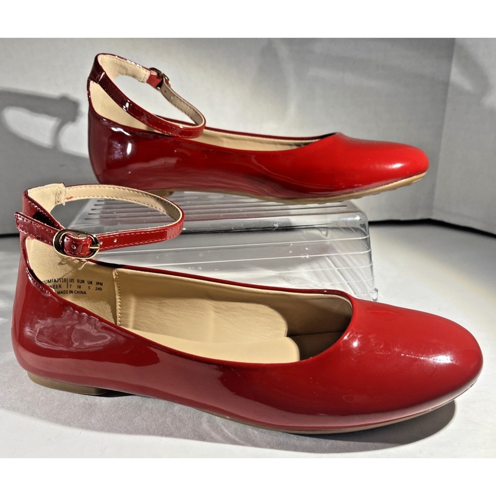 DREAM PAIRS Women's Red Patent Leather Ankle Strap Close Toe Ballet Flat Shoes 7
